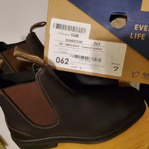 Blundstone boots women's size 10 (US), size 7 (AUS). #062 Dress Boot